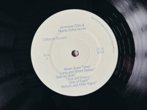 Jeremiah Chiu & Marta Sofia Honer	- Different Rooms［LP］：圖片 5